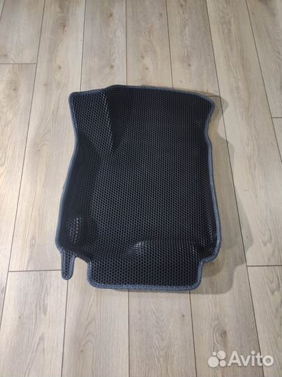 Эво автоковрики 3Д с бортиками Fisker