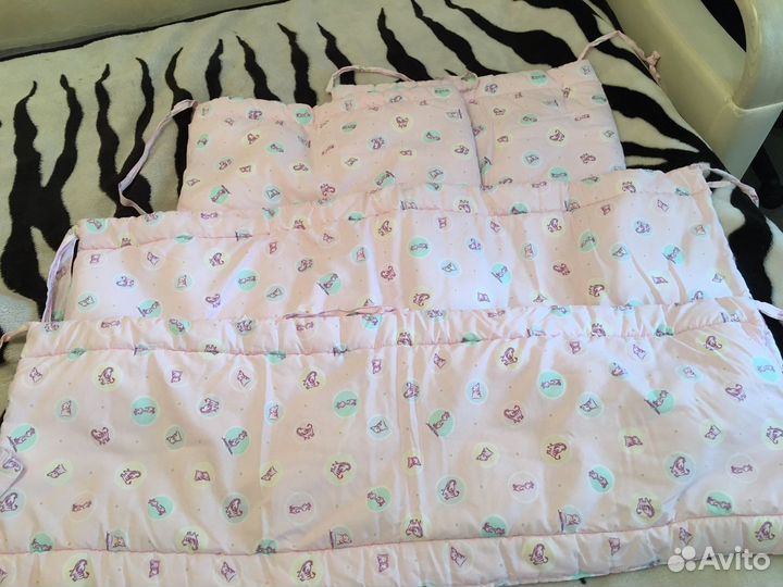 Бортики в кроватку