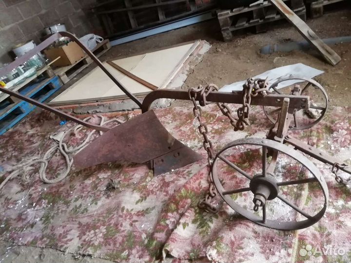 Конный плуг