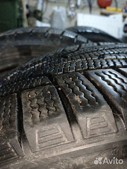 Kumho izen kw31 225 45 17