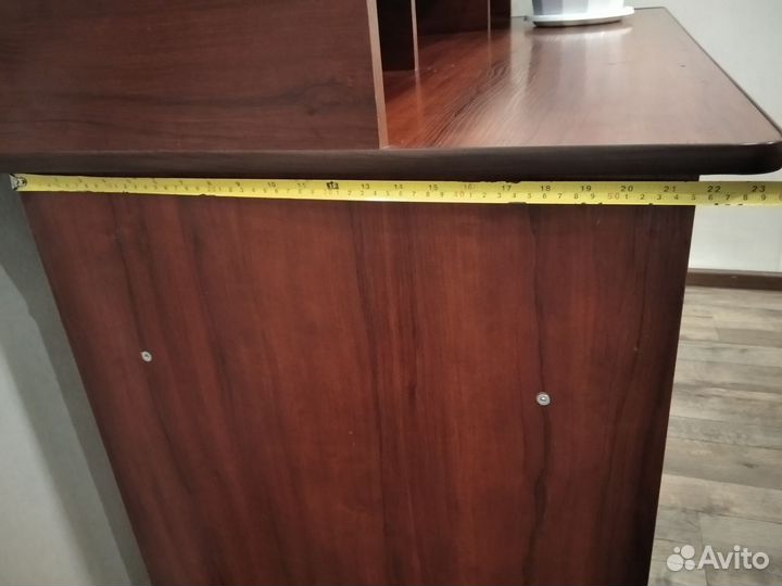 Компьютерный стол письменный