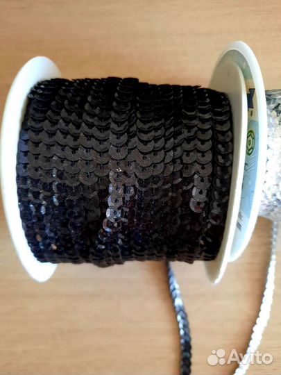 Лента с пайетками два цвета