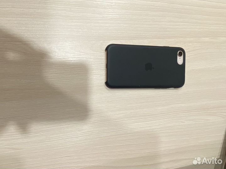 iPhone 8, 64 ГБ