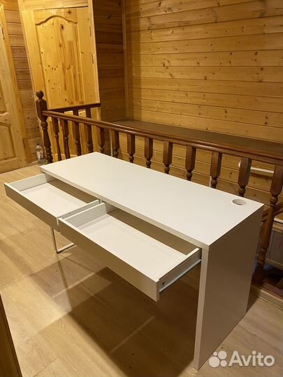 Письменный стол IKEA микке