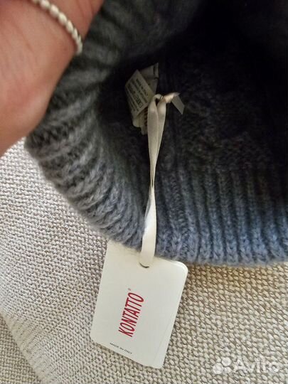 Шапка kontatto Италия