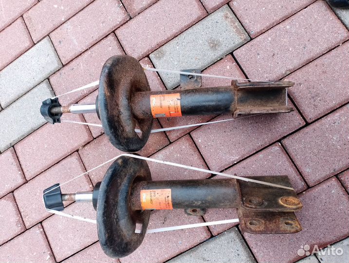 Амортизаторы передние Пежо Партнёр 2, Берлинго2