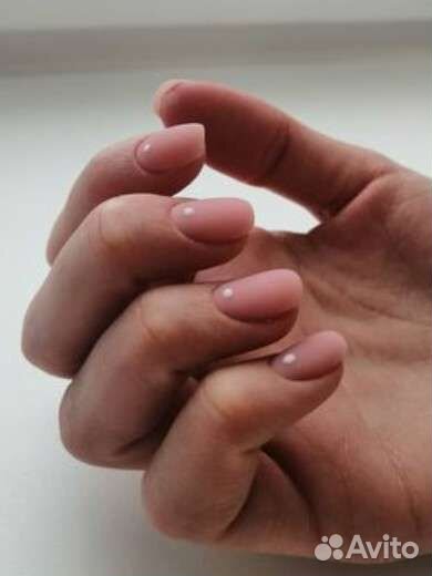 Маникюр и педикюр