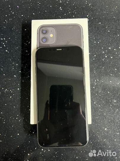 iPhone 11, 64 ГБ