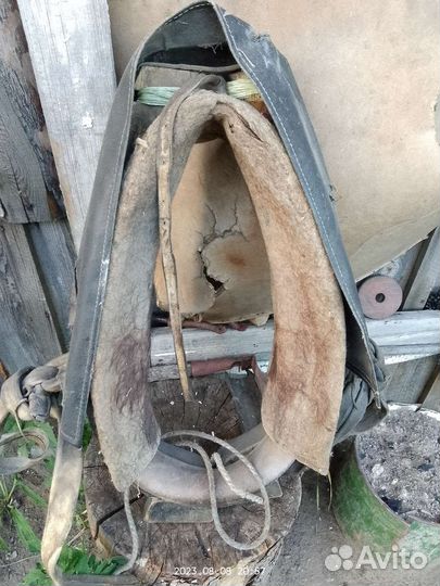 Рабочий хомут для лошади