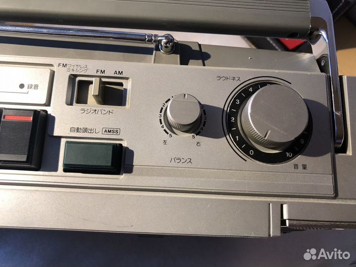 Винтажная магнитола Sanyo MR-X840