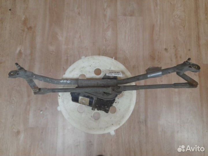 Трапеция стеклоочистителя Audi A6 C5 1997-2005