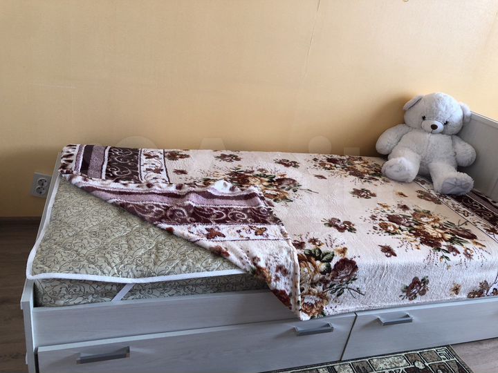 Комната 18 м² в 3-к., 19/25 эт.