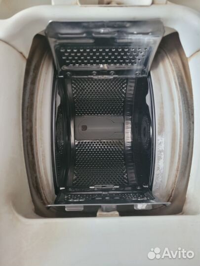 Стиральная машина с вертикальной загрузкой