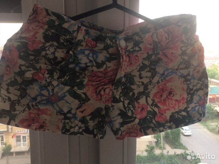 Шорты женские