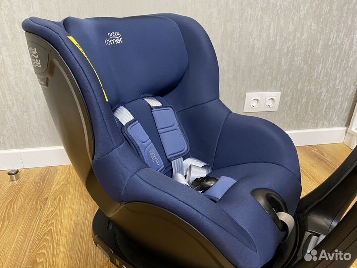 Автокресло Britax Roemer Dualfix M i-Size
