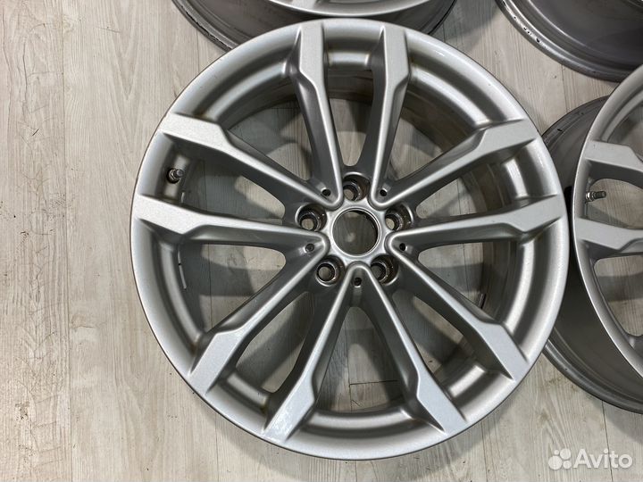 R19 Pirelli Winter Sottozero 245/50, PCD 5x112 DIA 66.6