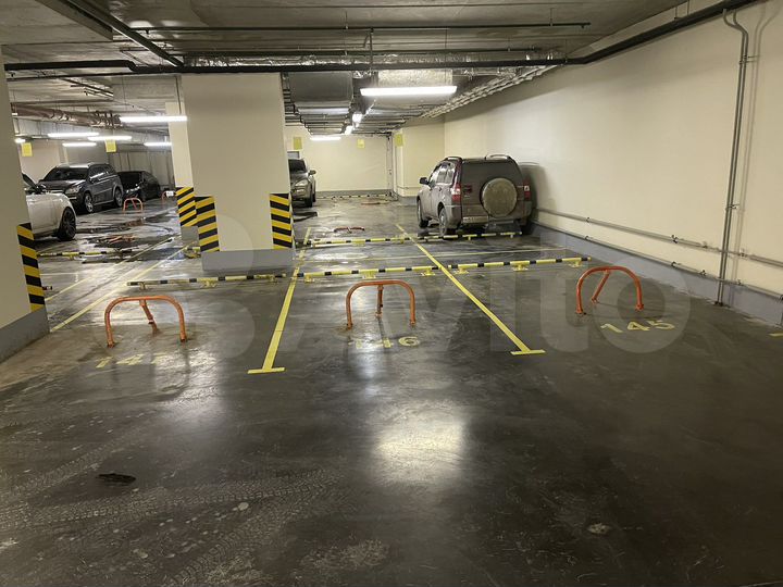 Машиноместо, 15 м²