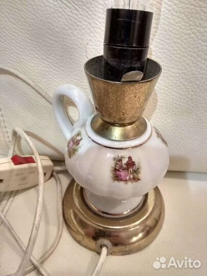 Лампа настольная