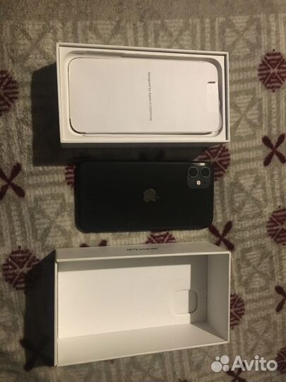 iPhone 11, 64 ГБ