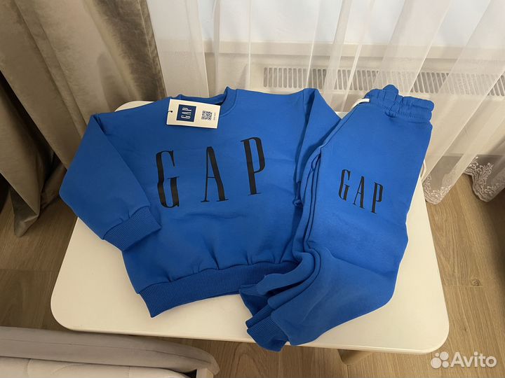 Костюм GAP для мальчика новый