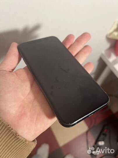iPhone 11 Pro, 64 ГБ