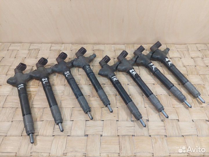 Форсунки топливные Toyota Land Cruiser 200 1VD-FTV