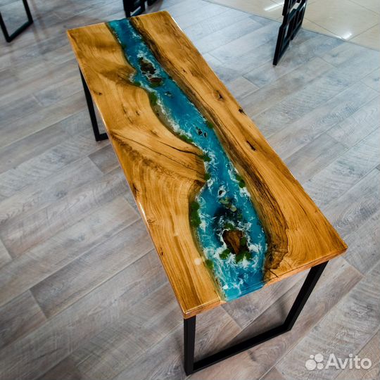 Стол из слэба дальневосточного вяза