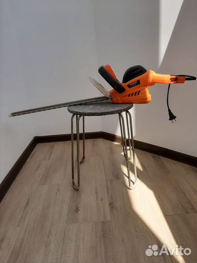 Кусторез электрический бу