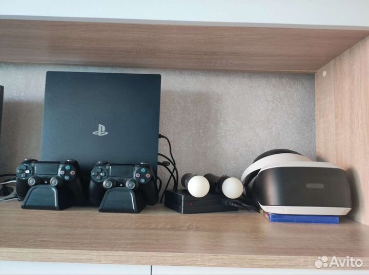 Sony playstation 4 pro 1tb+ vr