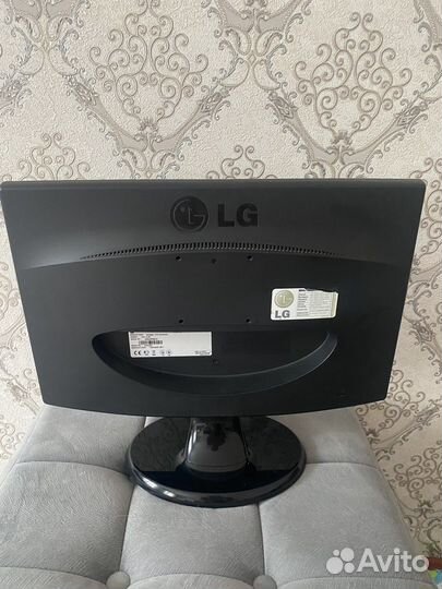 Монитор для компьютера LG