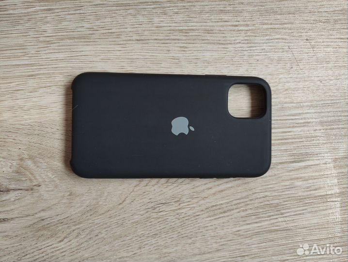 Чехлы на телефон iPhone 11 и 11 pro