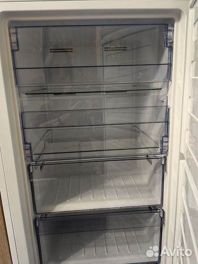 Морозильная камера beko