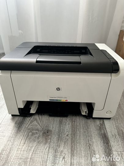 Цветной лазерный принтер бу
