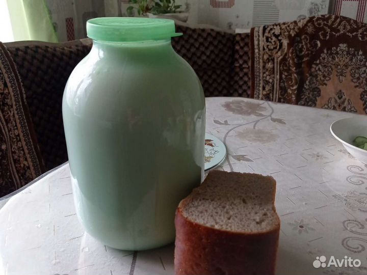 Молоко домашнее