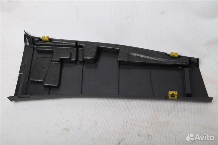 Обшивка стойки средняя левая Mercedes-Benz W203 C