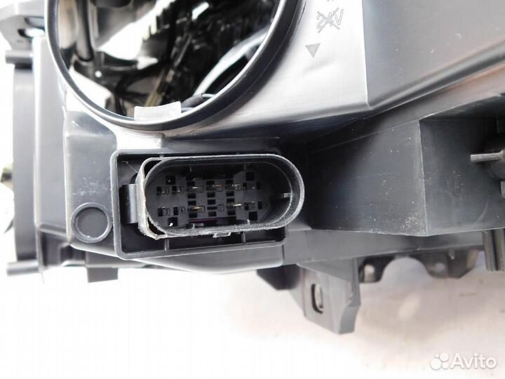 Фара правая Mercedes-Benz A-Class