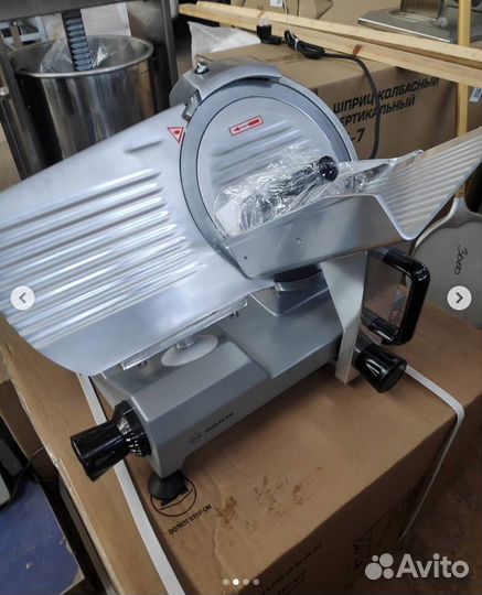 Слайсер Hurakan HKN-HM250