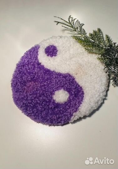 Декоративный коврик ручной работы