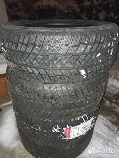Vredestein Wintrac 255/45 R20 105V