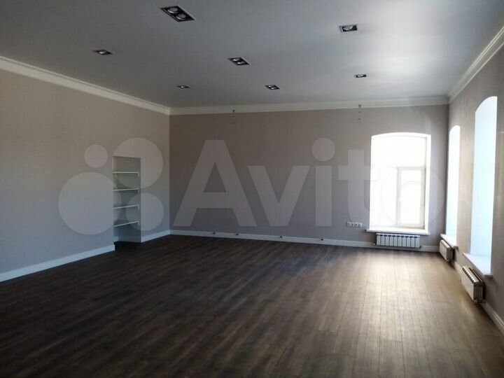 Отдельно стоящее здание в центре, 630 м²