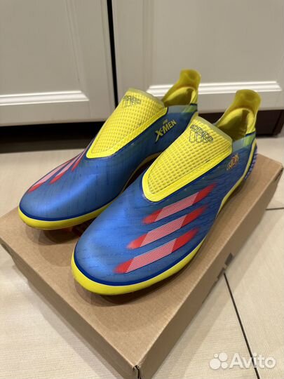 Лимитированные футбольные бутсы adidas X marvel