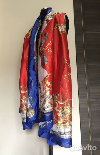Большой шелковый шарф палантин с принтом