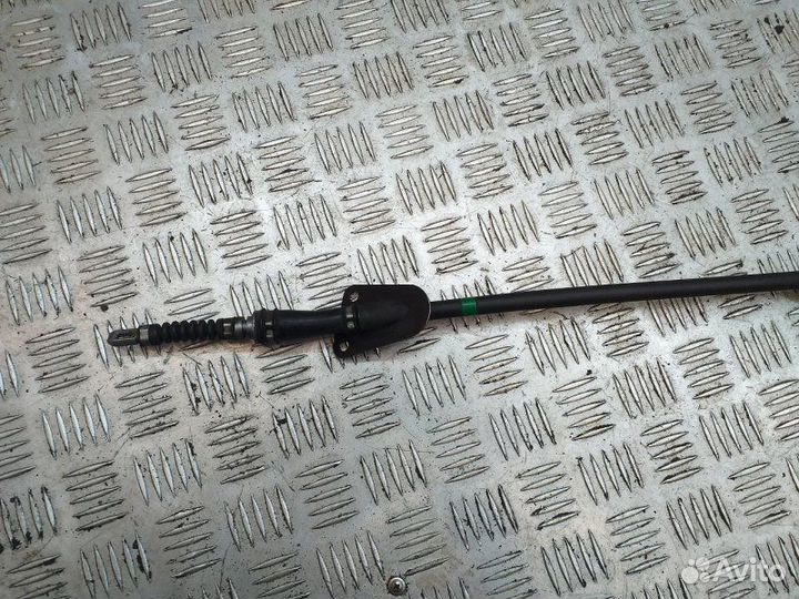 Трос стояночного тормоза левый Kia Optima 4 JF