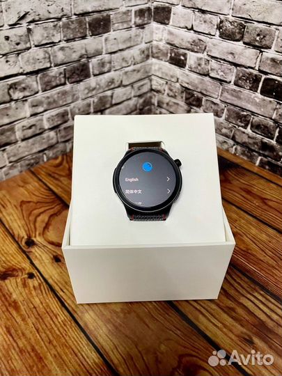 Умные часы Amazfit GTR 4