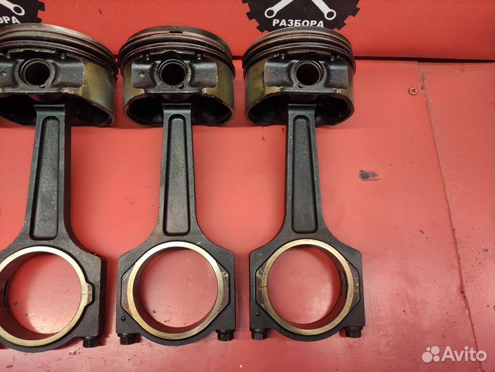 Поршень и шатун Jaguar XJ8; XK8 4.0 AJ26