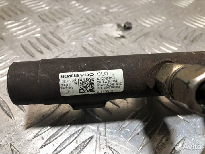 Рейка топливная рампа Renault Megane 2003 2009