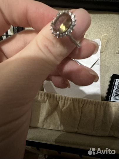 Серебряное кольцо с султанитом