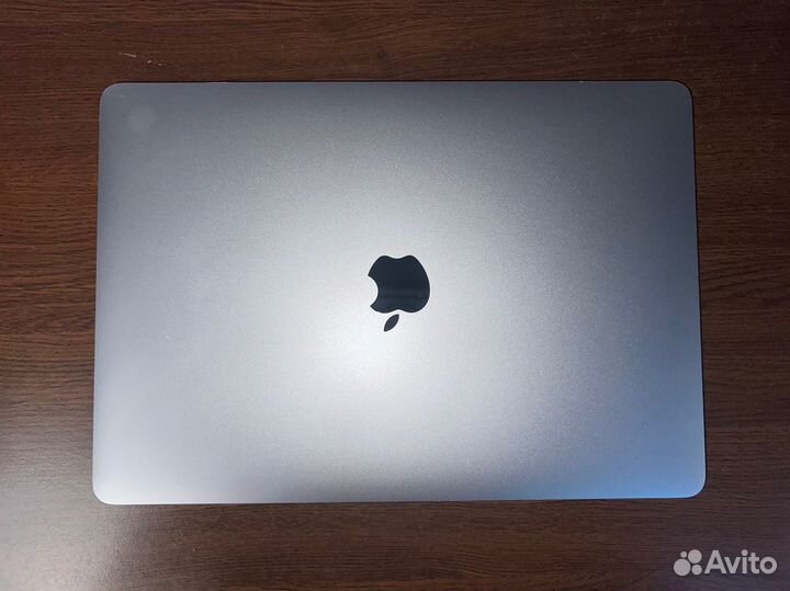 Apple MacBook Pro 13 2016 touch bar