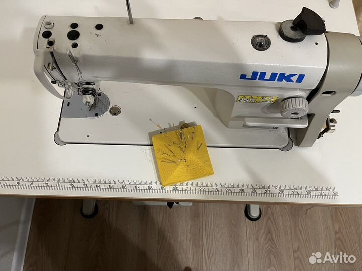 Швейная машинка Професиональная