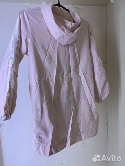 Ветровка для девочки